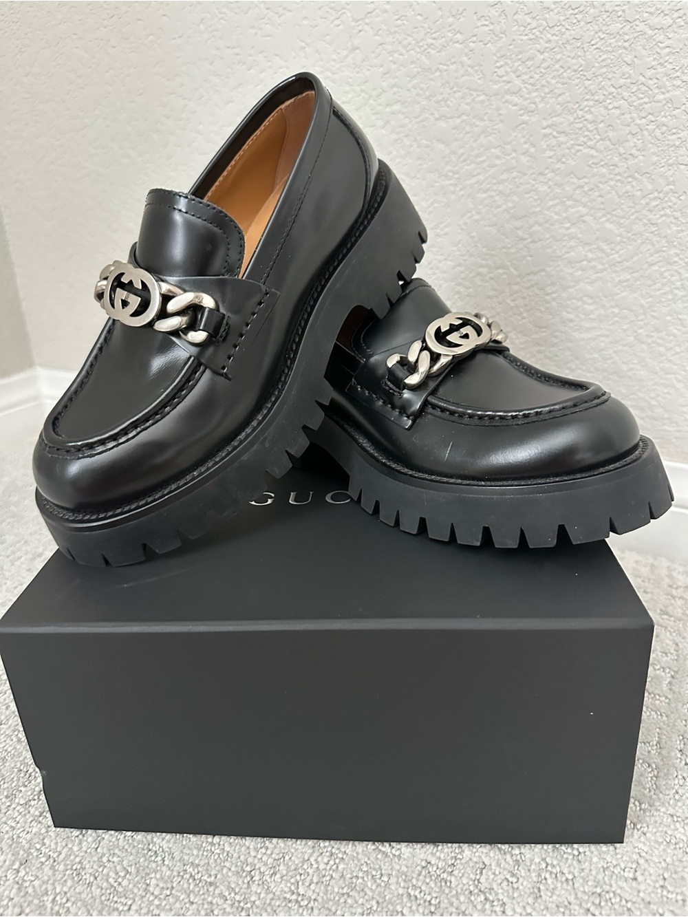 Gucci Black Leather Lug Sole Loafers with Silver Horsebit - Authentic